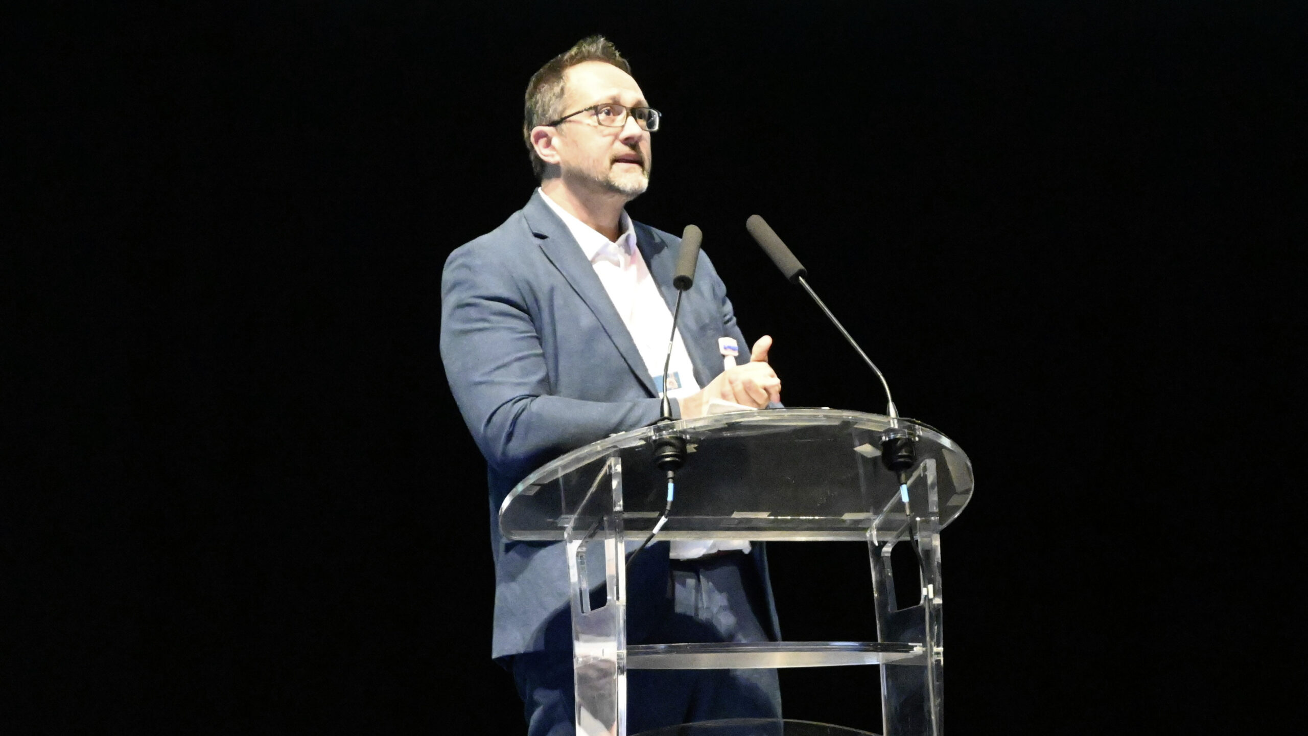 Doug Fil Tech Amphithéâtre plein pour les 11es Journées francophones de scanner ...